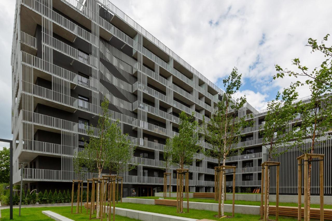 Stacja Wola Apartment Guminska By Noclegi Renters Varsó Kültér fotó